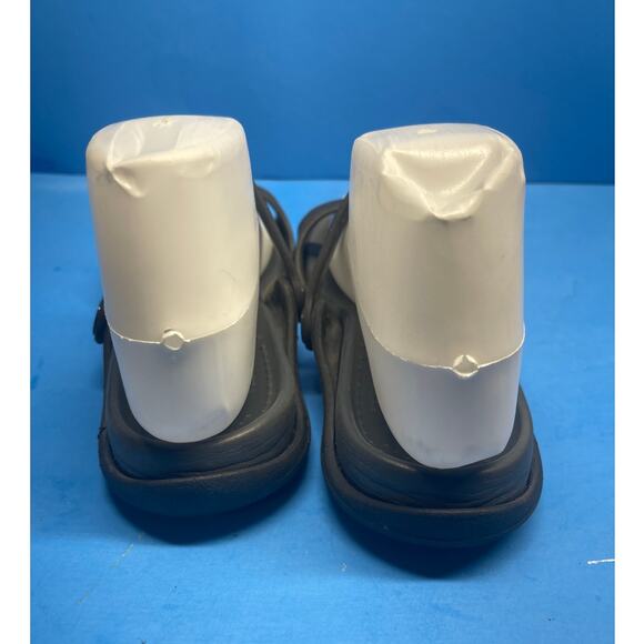 CROC Black 2 Strap Spa, Pool, Comfortable SANDALS Flip Flop Women Size 6 - Picture 4 of 10